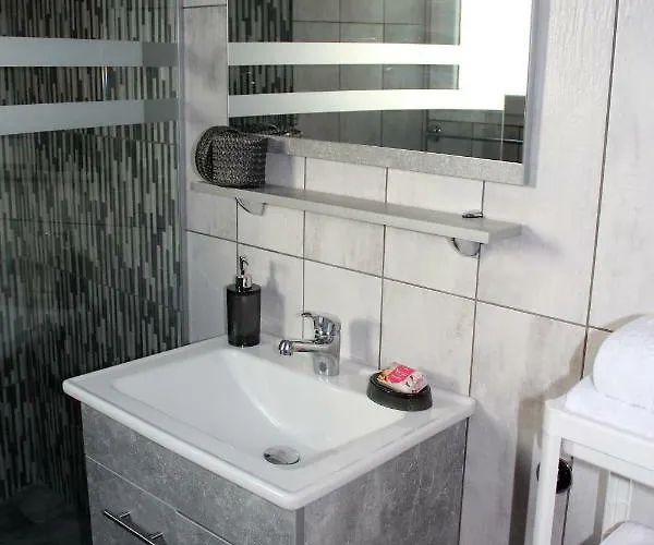 Apartment Old Town With Sea View *