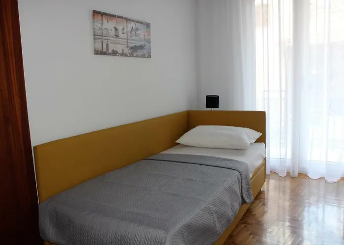 Old Town With Sea View *